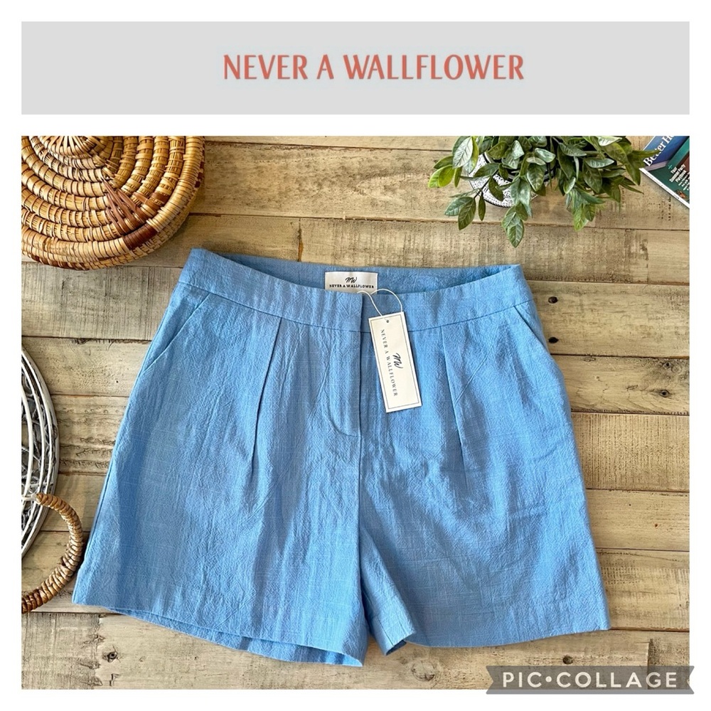 NEW NEVER A WALLFLOWER PLEATED HIGH WAISTED 4” SHORTS BLUE LINEN @80% OFF RETAIL